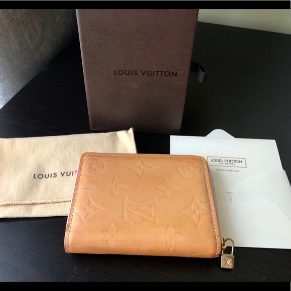 Authentic Louis Vuitton Vernis wallet - Picture 2 of 15